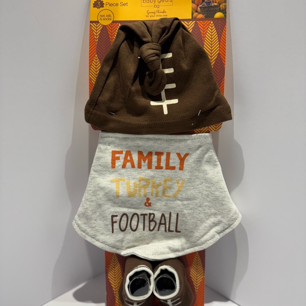 NWT Baby Gear Thanksgiving 3-Piece Set – 0-12M – Hat, Bib & Socks